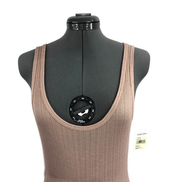 Valette ‘Lipgloss’ Sexy Slip Dress - Picture 4 of 8